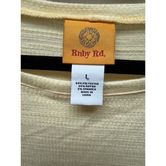 Ruby Rd Top Blouse with ruffle sleeve detail. Yellow. Womens. Sz L - Picture 5 of 9